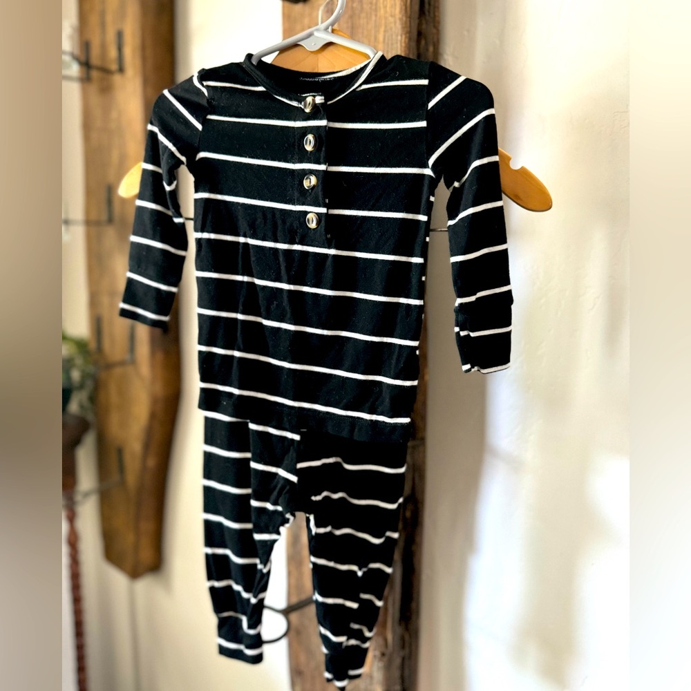 Black with White Stripes Lou Lou & Company Top & Bottom Set. 6-12 Months